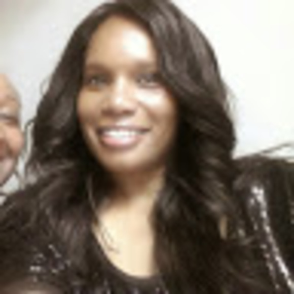 Meet your Posher, Colleen - Picture 1 of 1